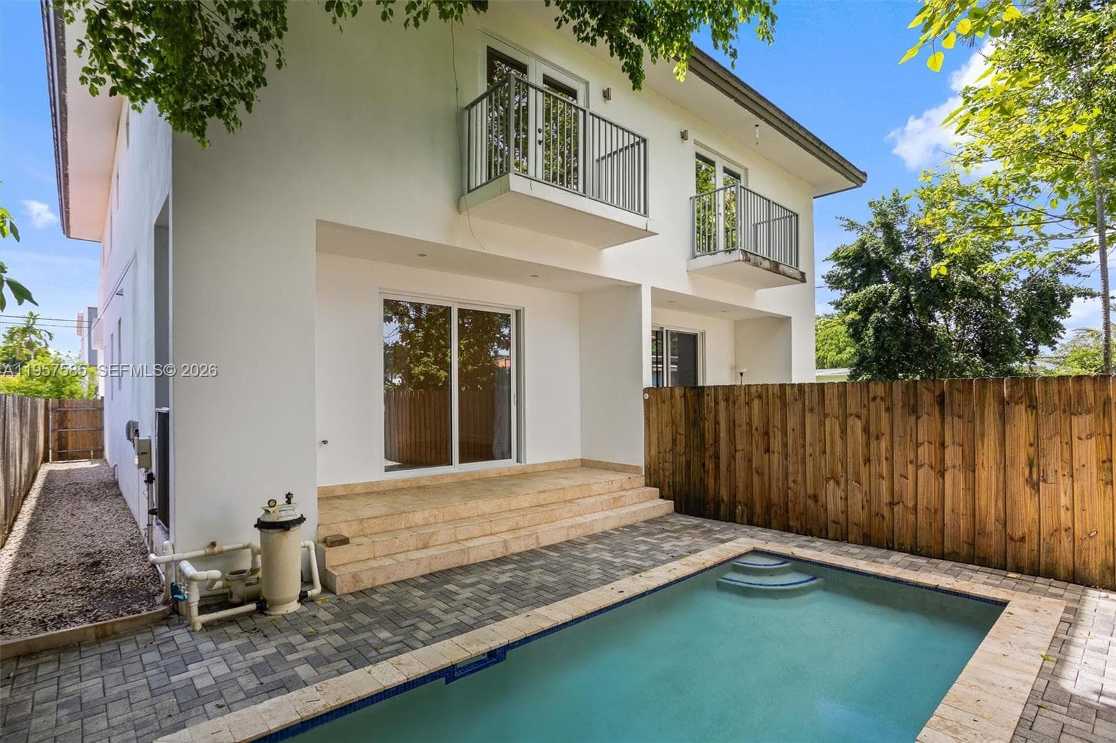 2784 SW 34th Ave, Miami FL 33133 — 38
