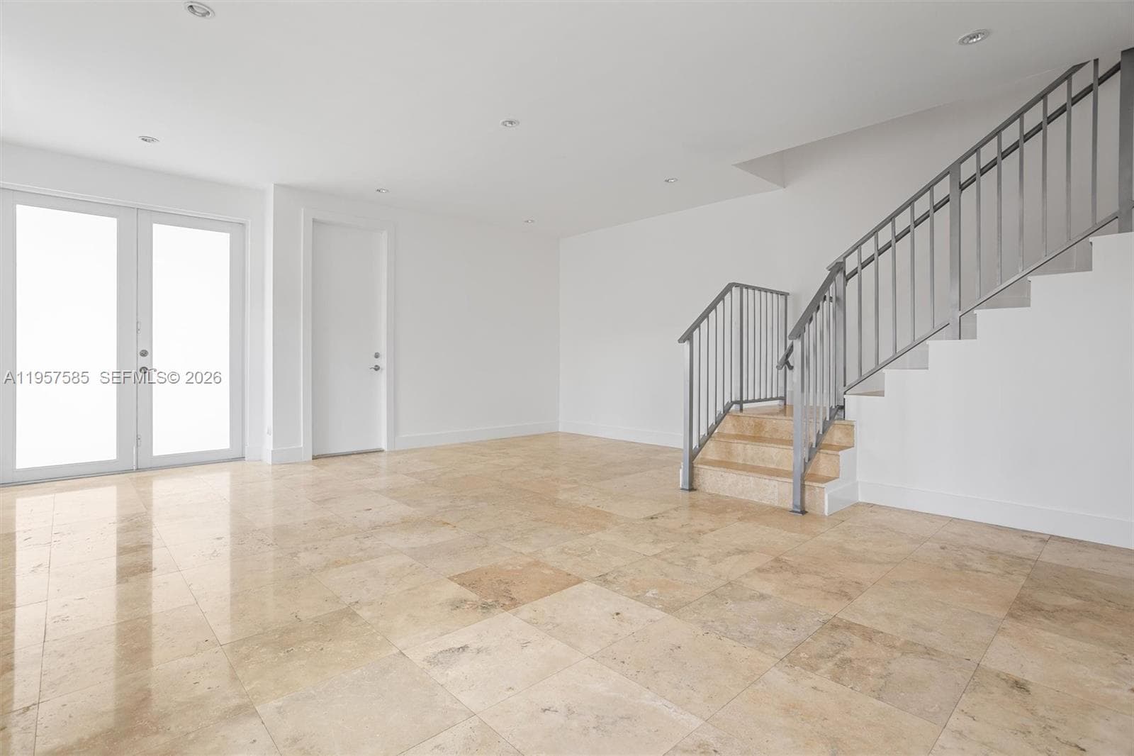 2784 SW 34th Ave, Miami FL 33133 — 10