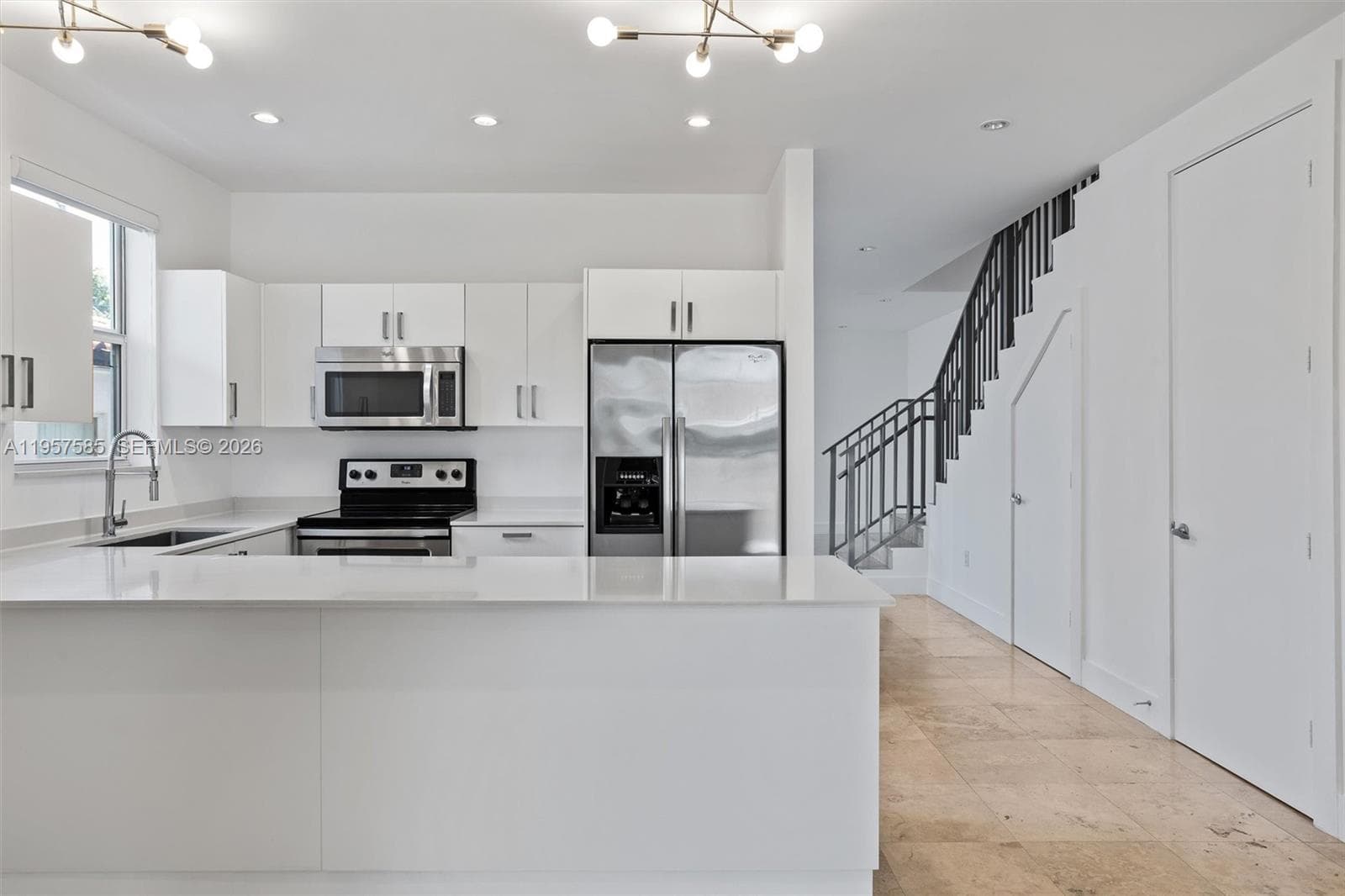 2784 SW 34th Ave, Miami FL 33133 — 14