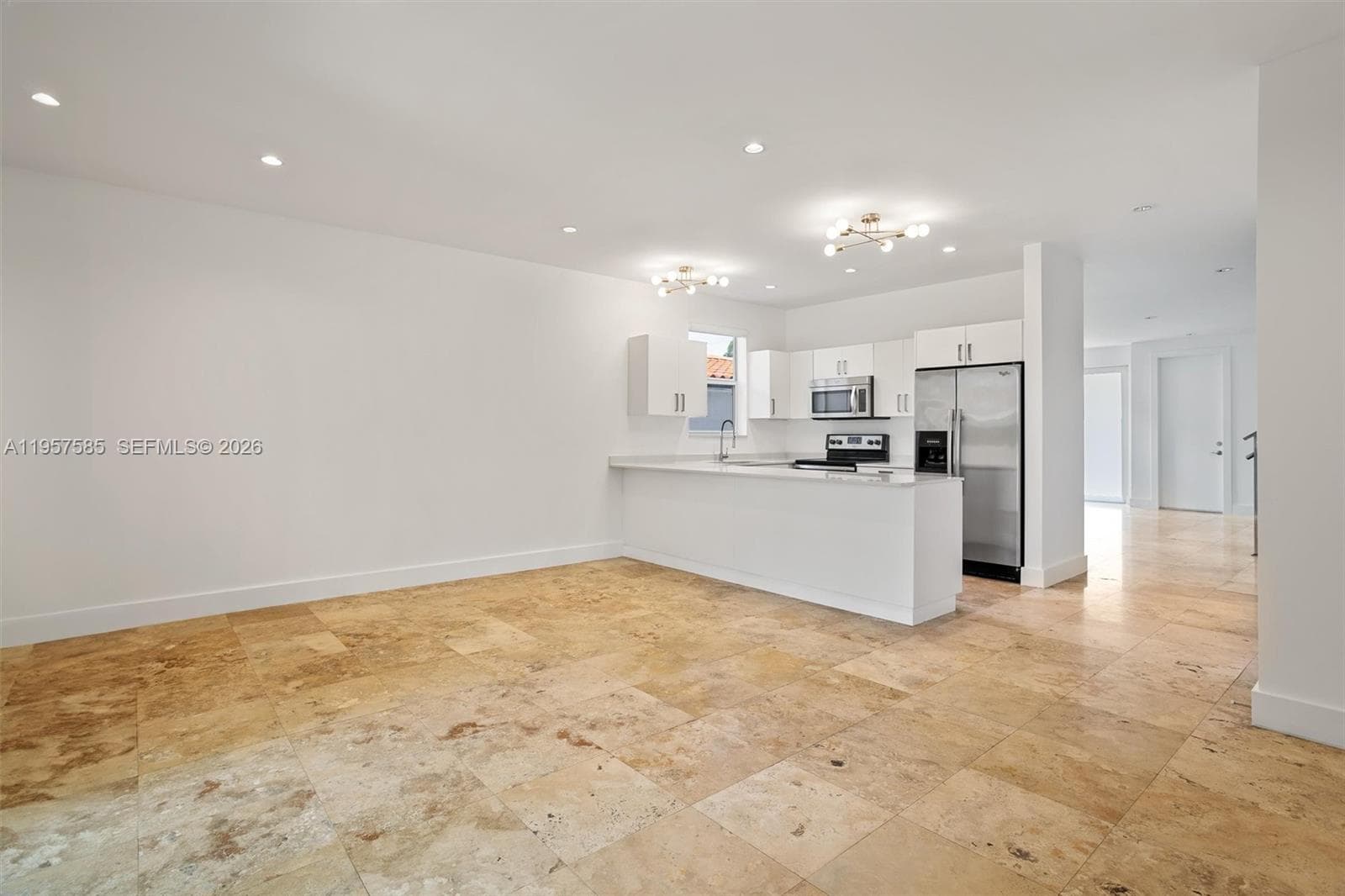 2784 SW 34th Ave, Miami FL 33133 — 11
