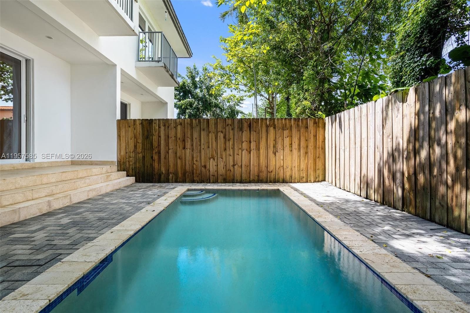 2784 SW 34th Ave, Miami FL 33133 — 40