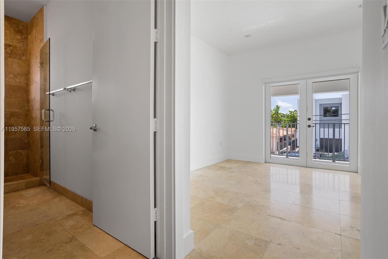 2784 SW 34th Ave, Miami FL 33133 — 31