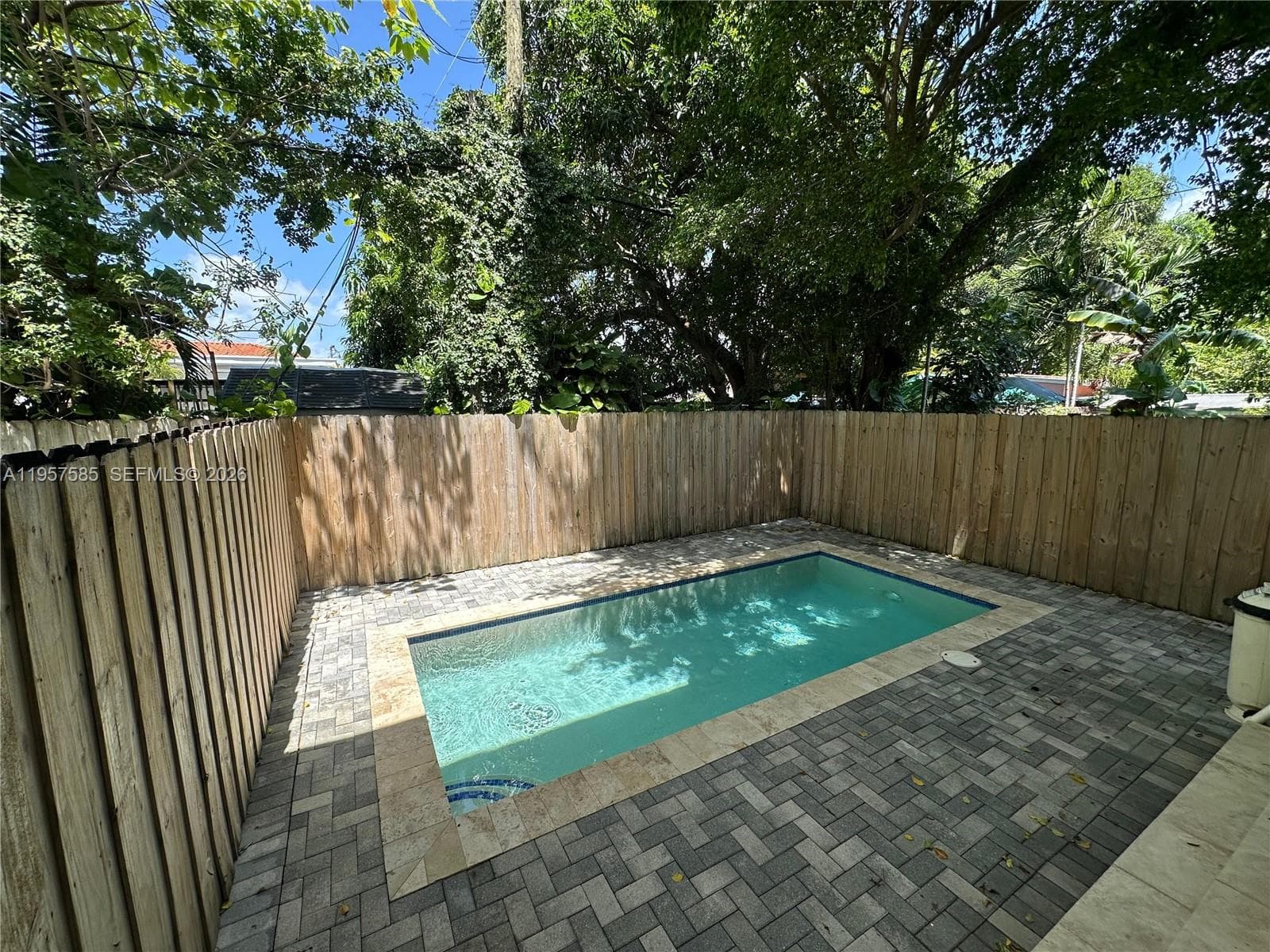 2784 SW 34th Ave, Miami FL 33133 — 39