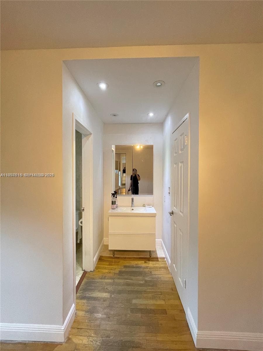 7312 Gary Ave # 7312, Miami Beach FL 33141 — 22