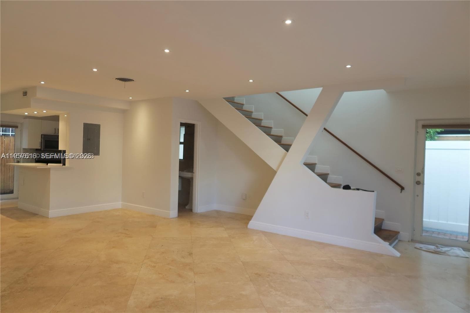 7312 Gary Ave # 7312, Miami Beach FL 33141 — 1
