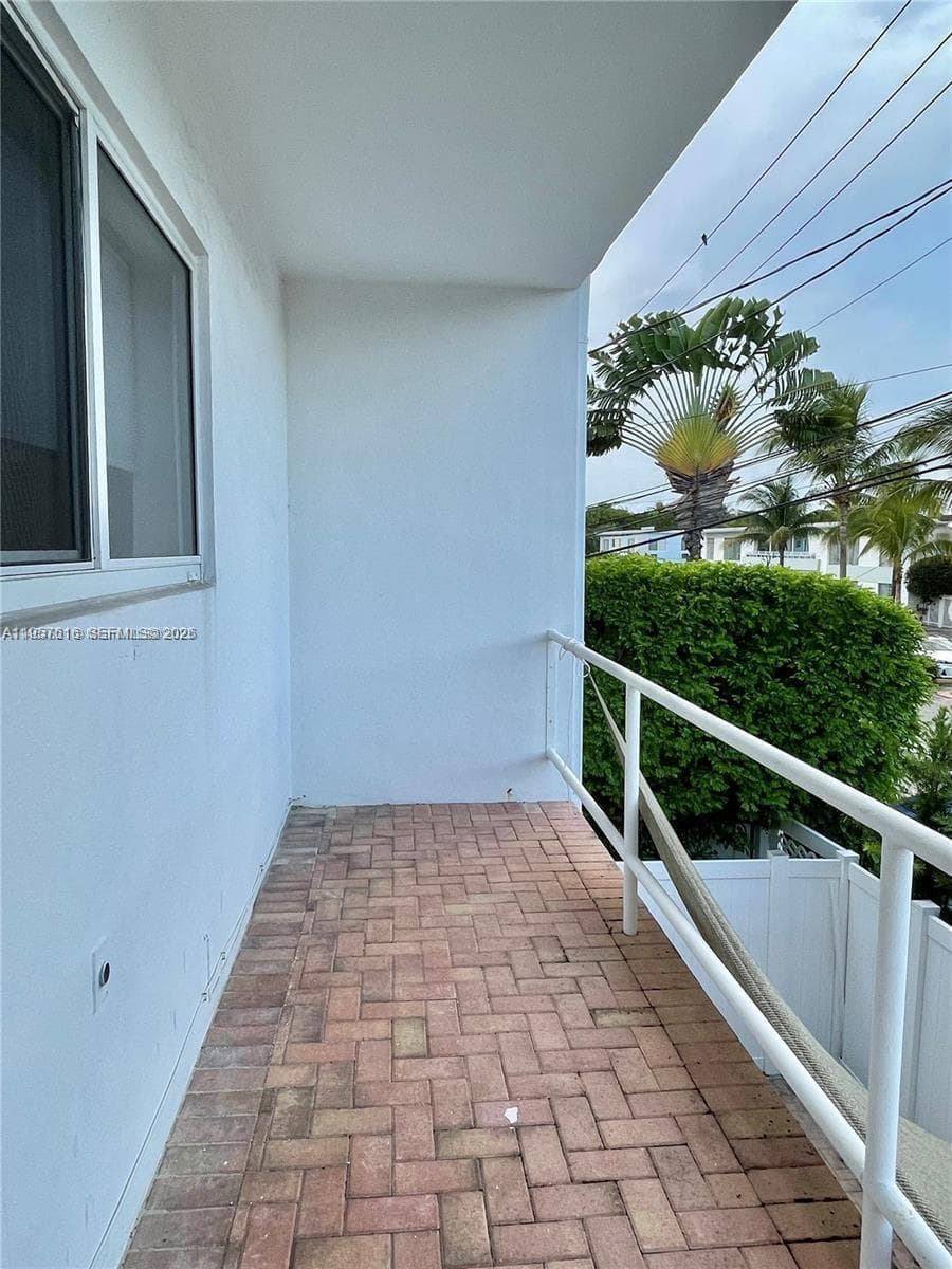 7312 Gary Ave # 7312, Miami Beach FL 33141 — 20