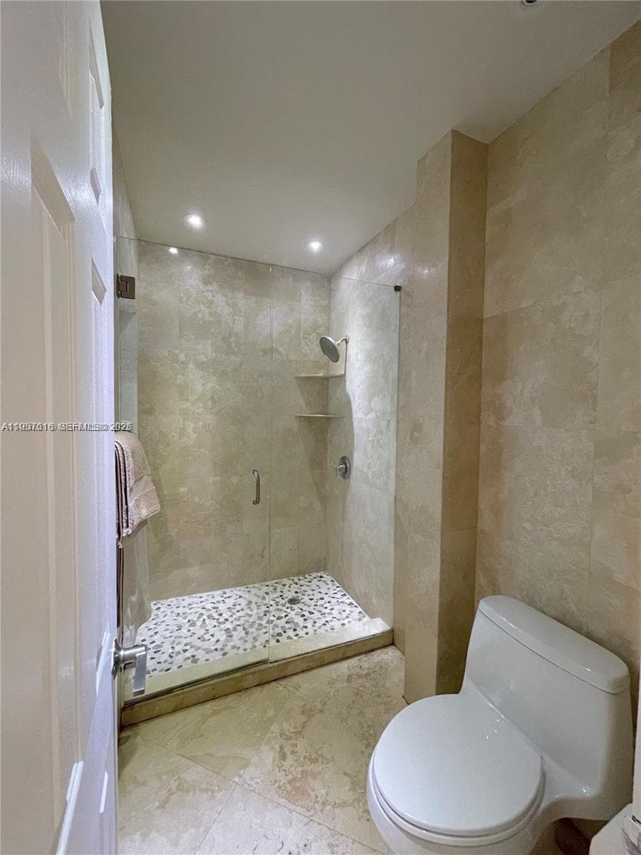 7312 Gary Ave # 7312, Miami Beach FL 33141 — 21