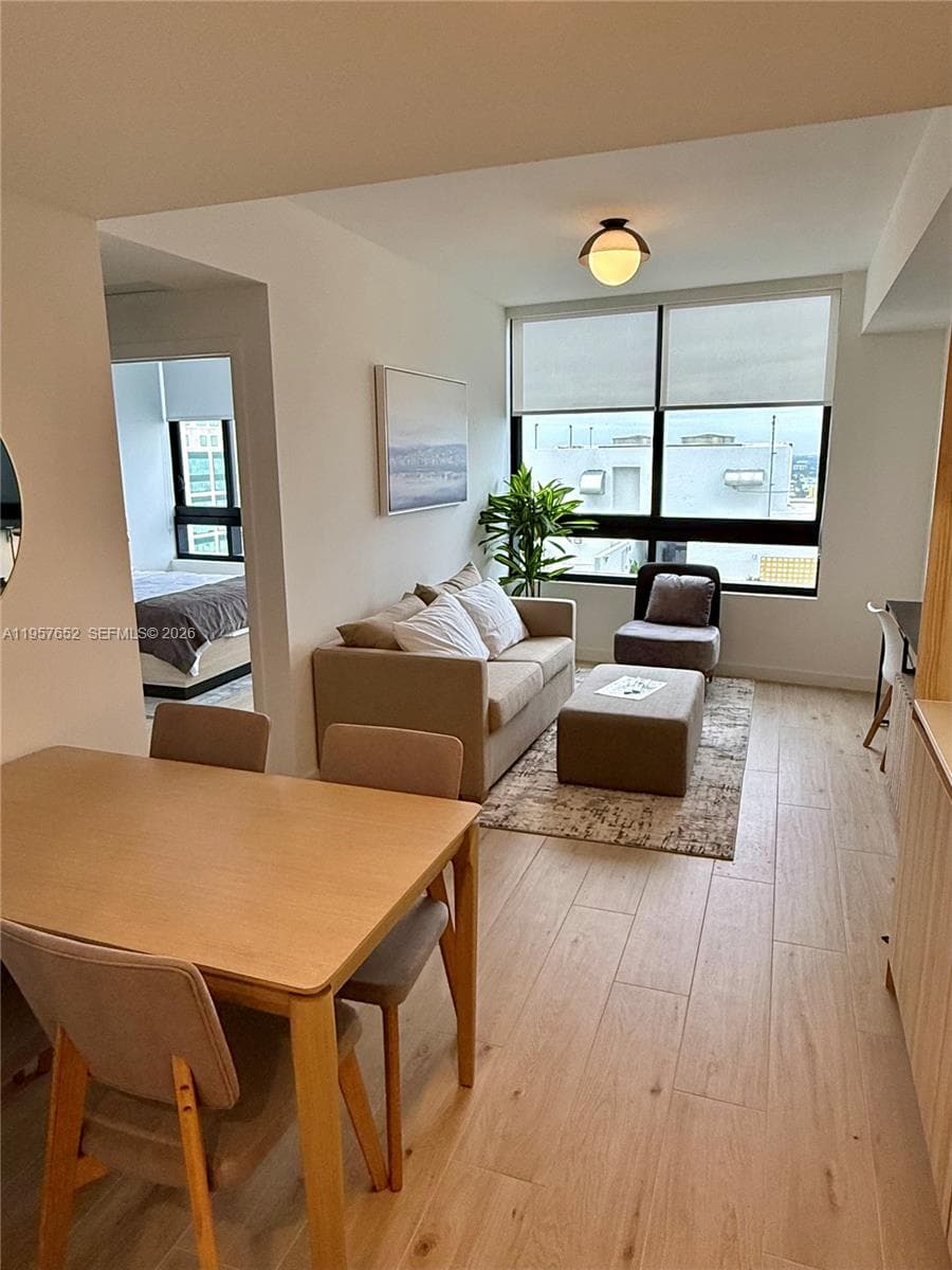225 N Miami Ave # 3406, Miami FL 33128 — 3