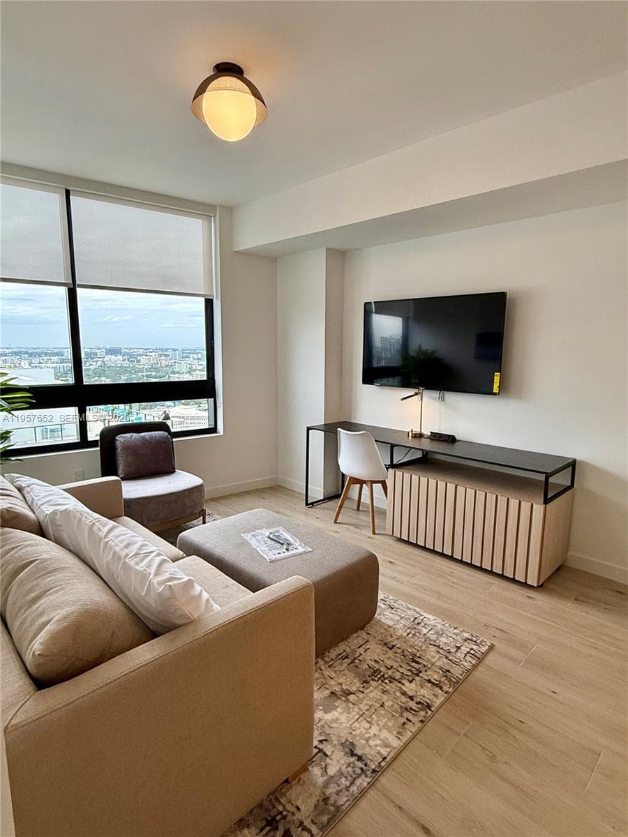 225 N Miami Ave # 3406, Miami FL 33128 — 4