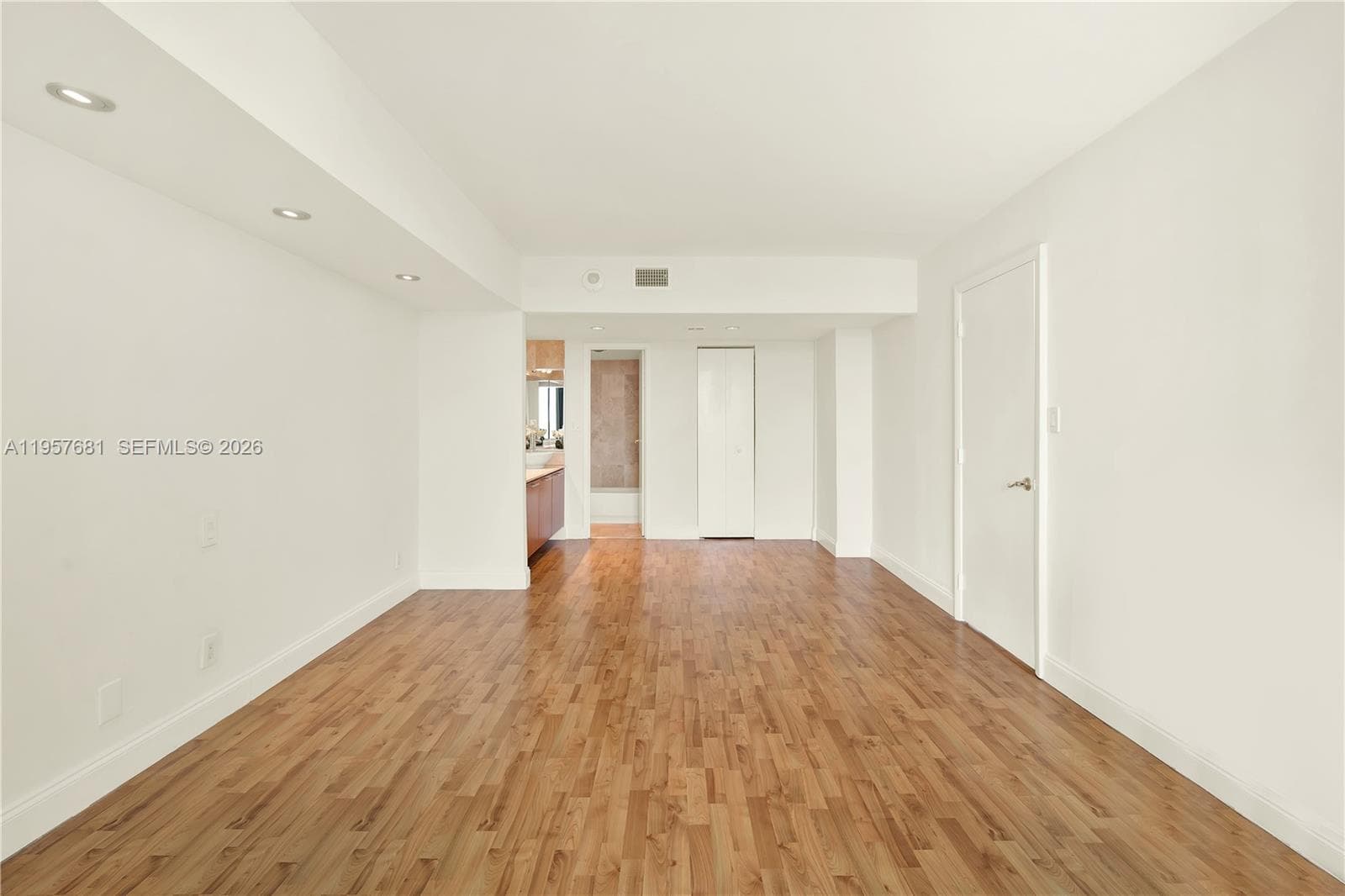 100 S Bayview Dr # 1222, Sunny Isles Beach FL 33160 — 20