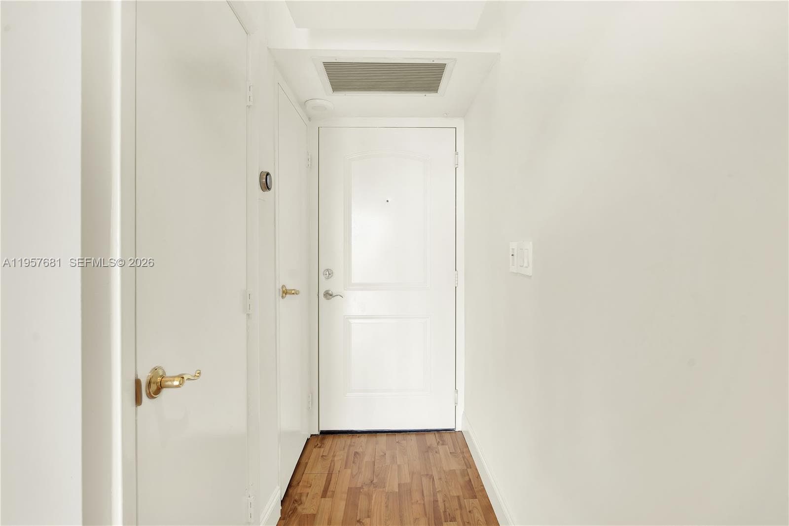 100 S Bayview Dr # 1222, Sunny Isles Beach FL 33160 — 33