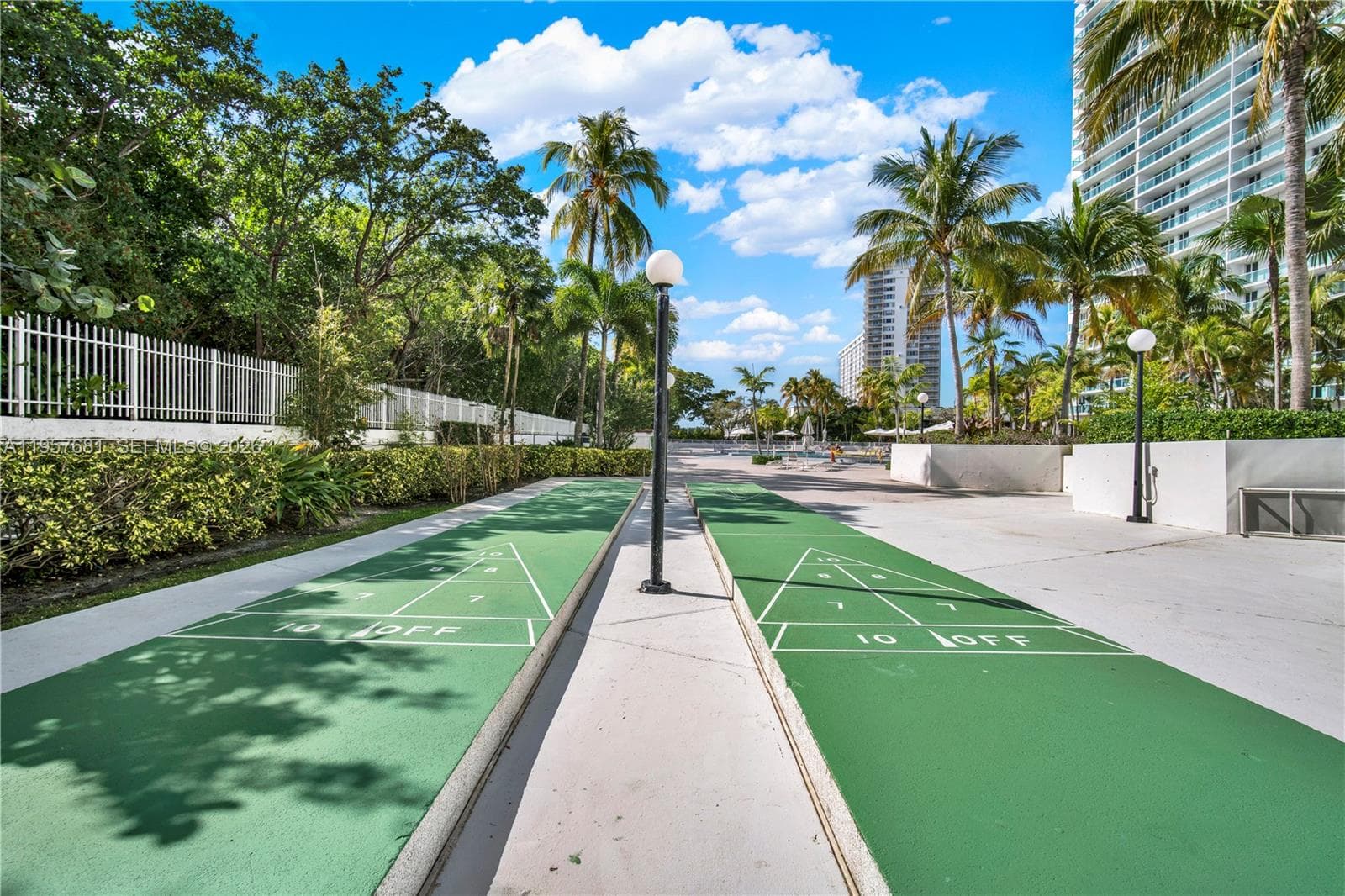 100 S Bayview Dr # 1222, Sunny Isles Beach FL 33160 — 44