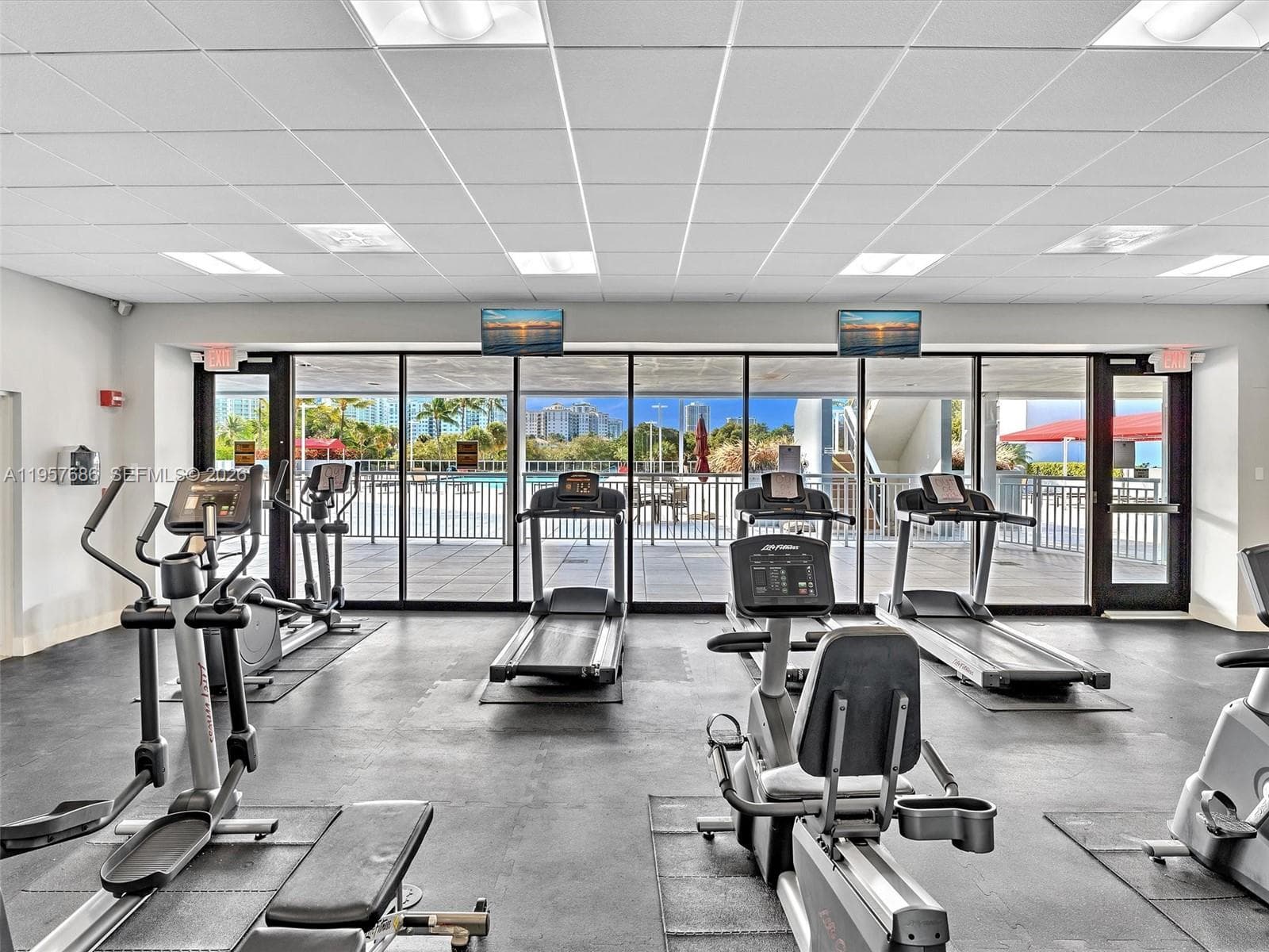3675 N Country Club Dr # 609, Aventura FL 33180 — 41