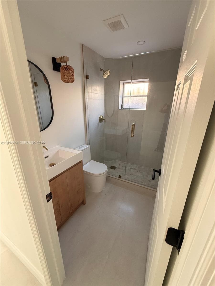 525 SW 22 AVE # B, Miami FL 33135 — 13