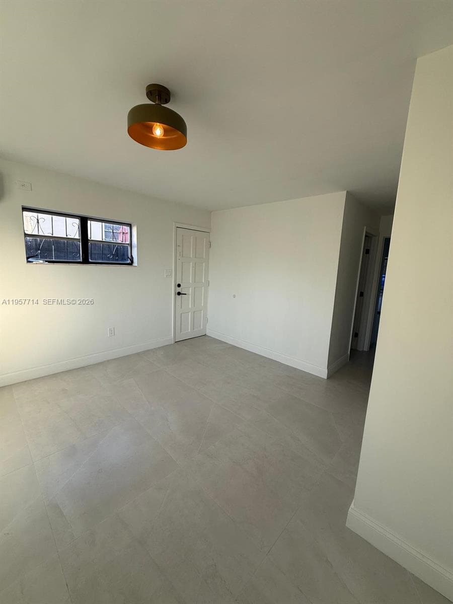 525 SW 22 AVE # B, Miami FL 33135 — 7