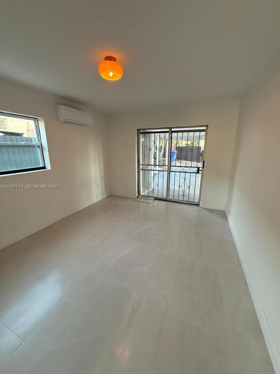525 SW 22 AVE # B, Miami FL 33135 — 9