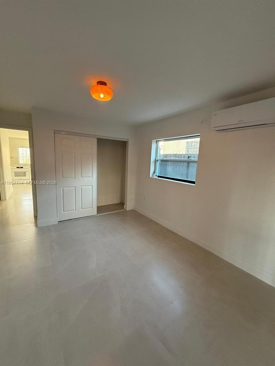 525 SW 22 AVE # B, Miami FL 33135 — 10