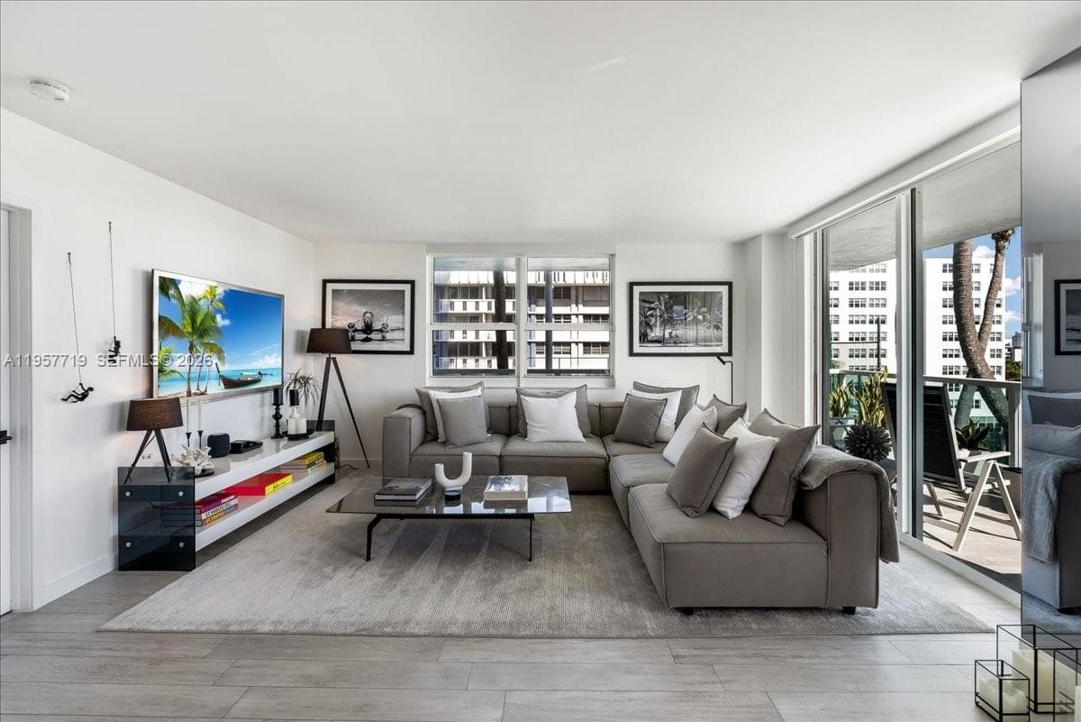 650 West Ave # 712, Miami Beach FL 33139 — 13