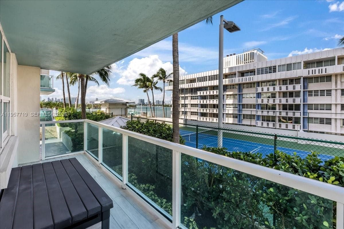 650 West Ave # 712, Miami Beach FL 33139 — 26