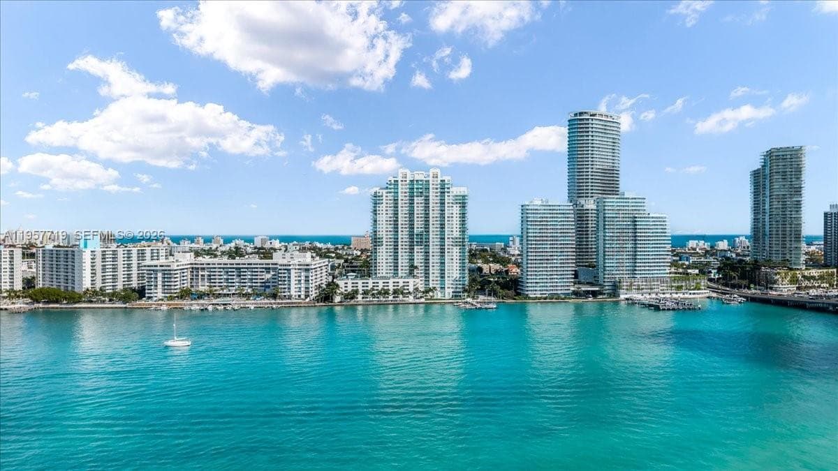 650 West Ave # 712, Miami Beach FL 33139 — 40
