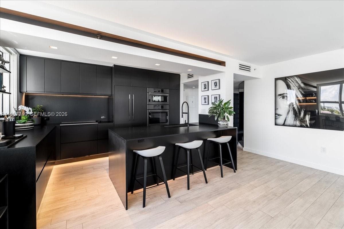 650 West Ave # 712, Miami Beach FL 33139 — 8