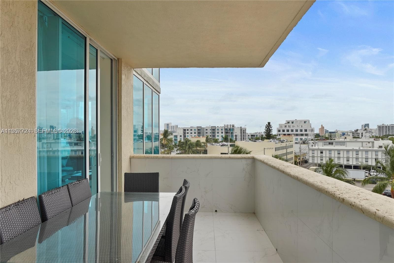 300 S Pointe Dr # 605, Miami Beach FL 33139 — 23