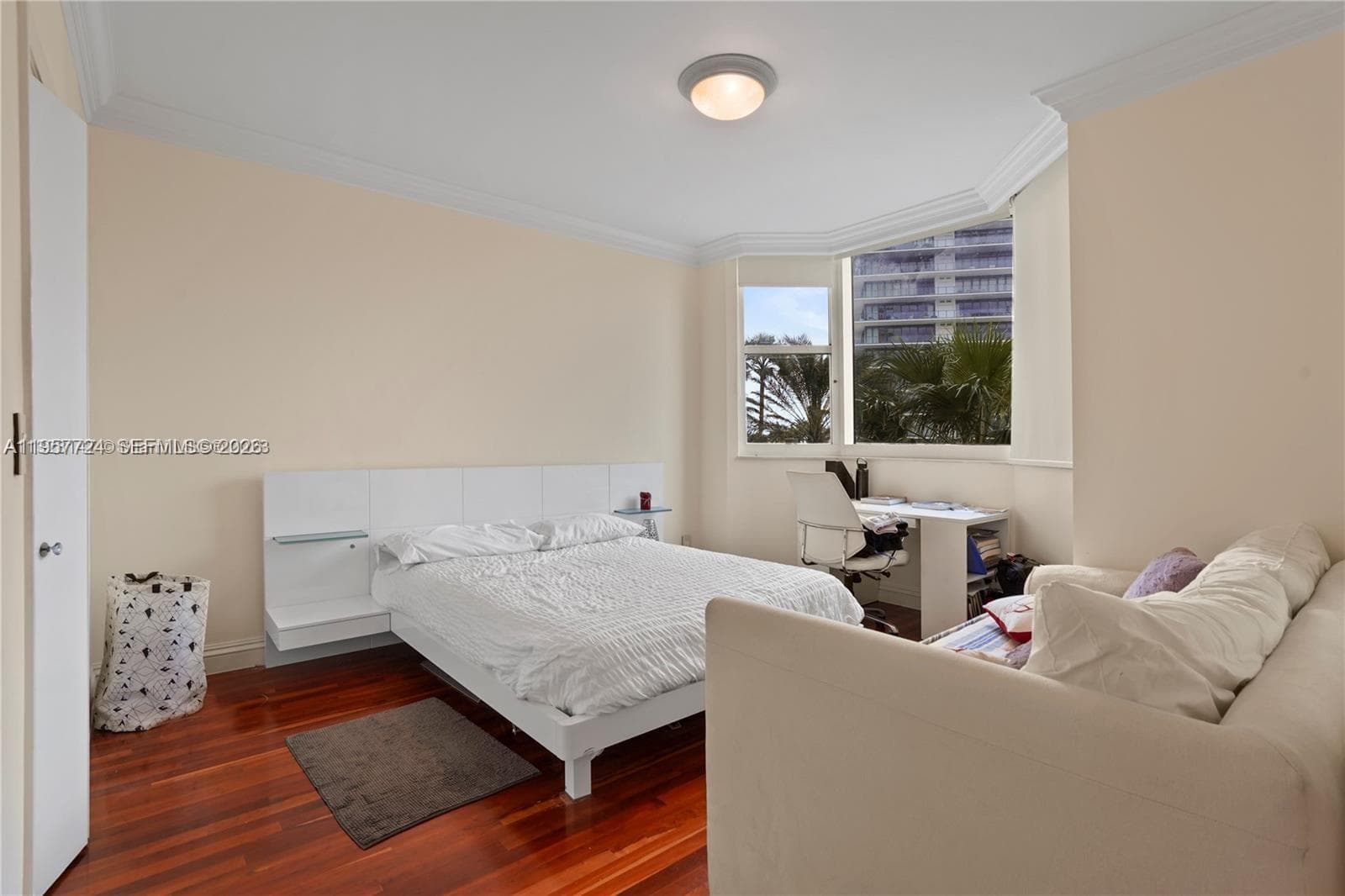 300 S Pointe Dr # 605, Miami Beach FL 33139 — 37