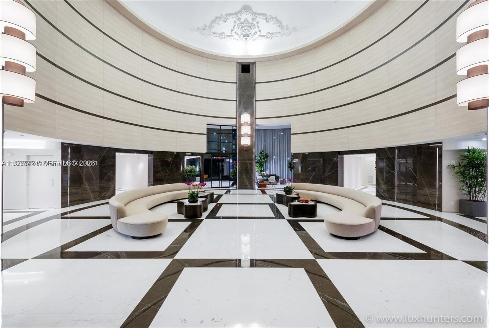 300 S Pointe Dr # 605, Miami Beach FL 33139 — 29