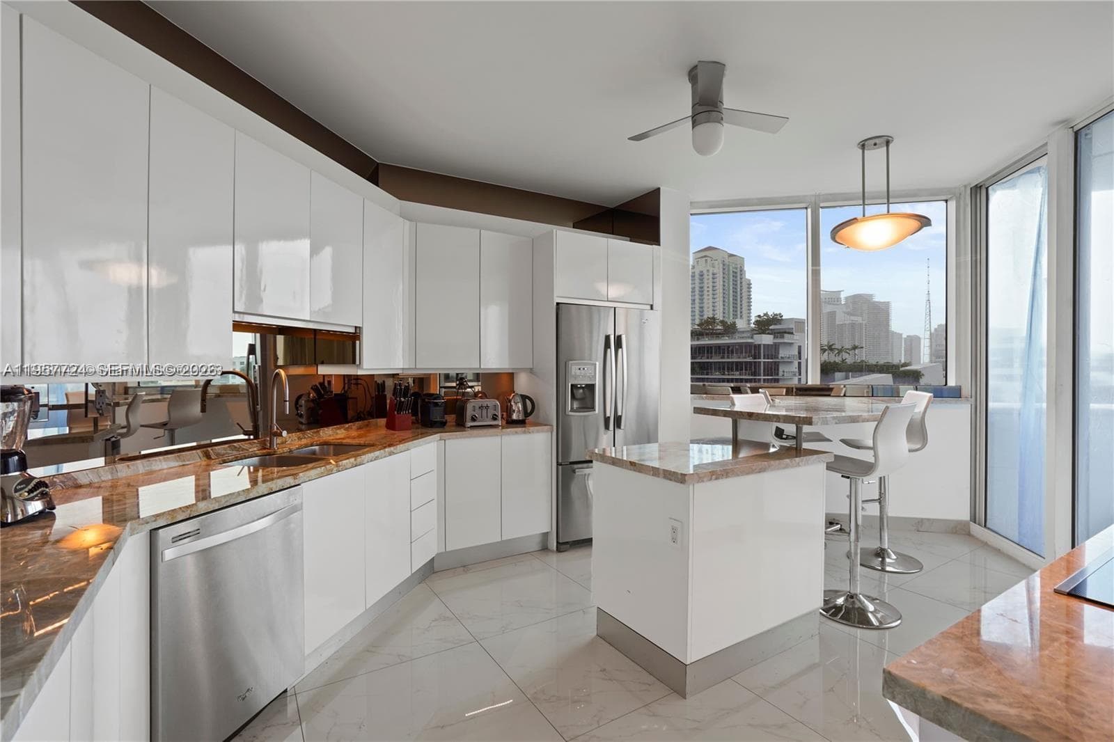 300 S Pointe Dr # 605, Miami Beach FL 33139 — 8
