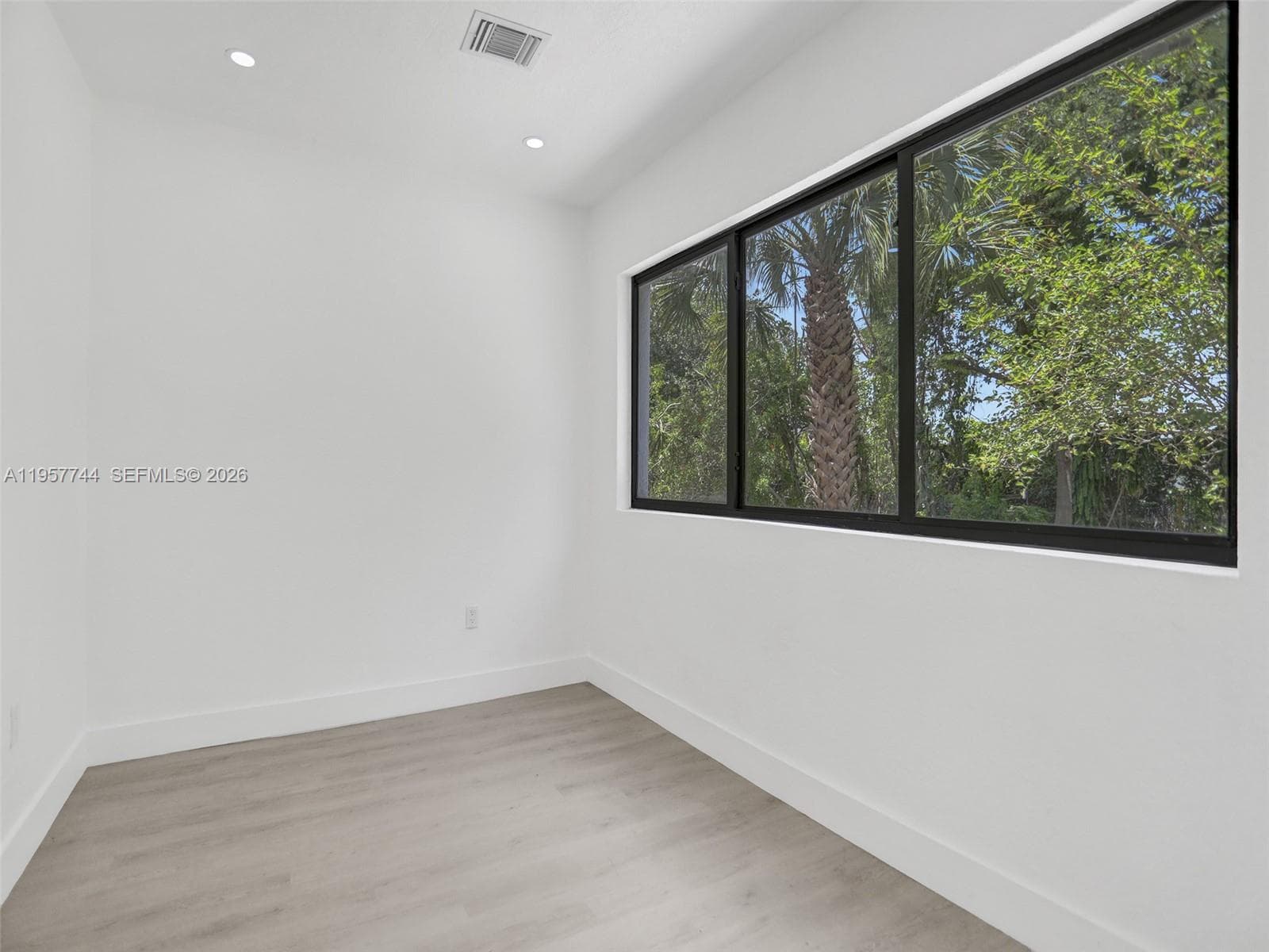 759 NE 127th St, North Miami FL 33161 — 23