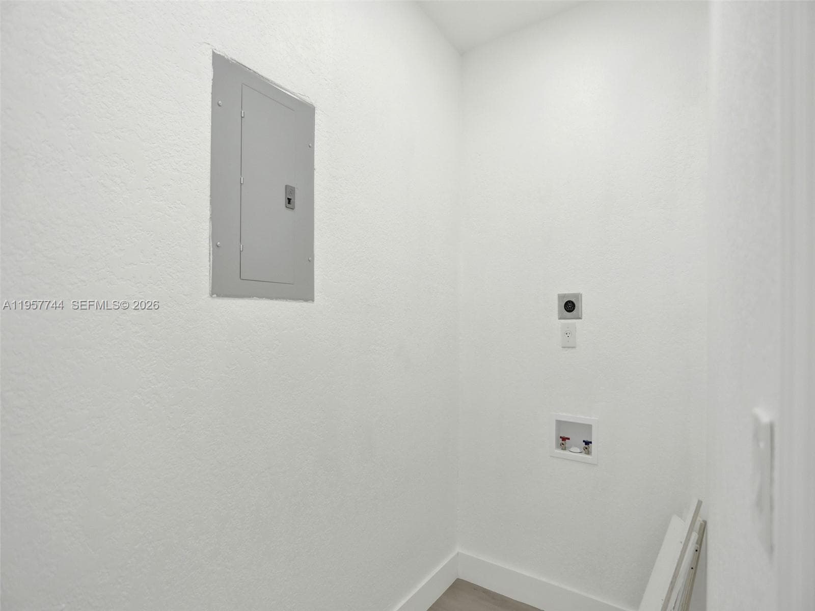 759 NE 127th St, North Miami FL 33161 — 26