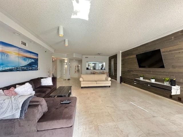 3900 Island Blvd # 303, Aventura FL 33160 — 1
