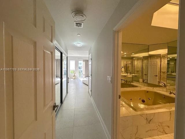3900 Island Blvd # 303, Aventura FL 33160 — 21