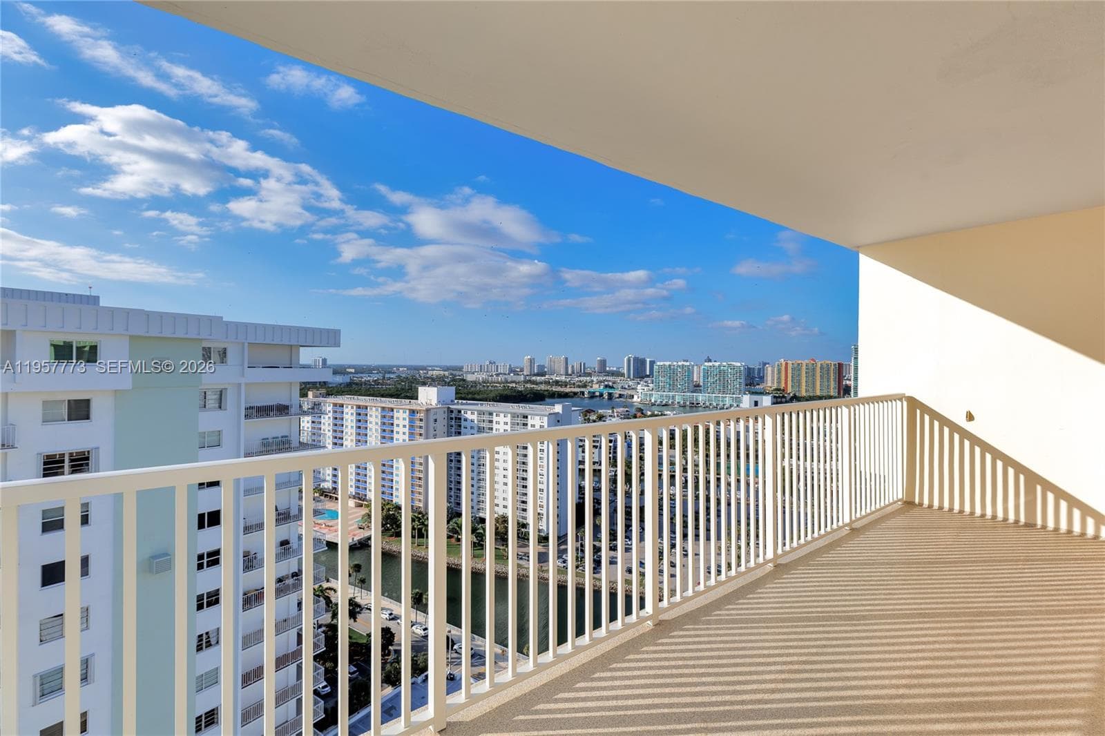 300 Bayview Dr # 06, Sunny Isles Beach FL 33160 — 53