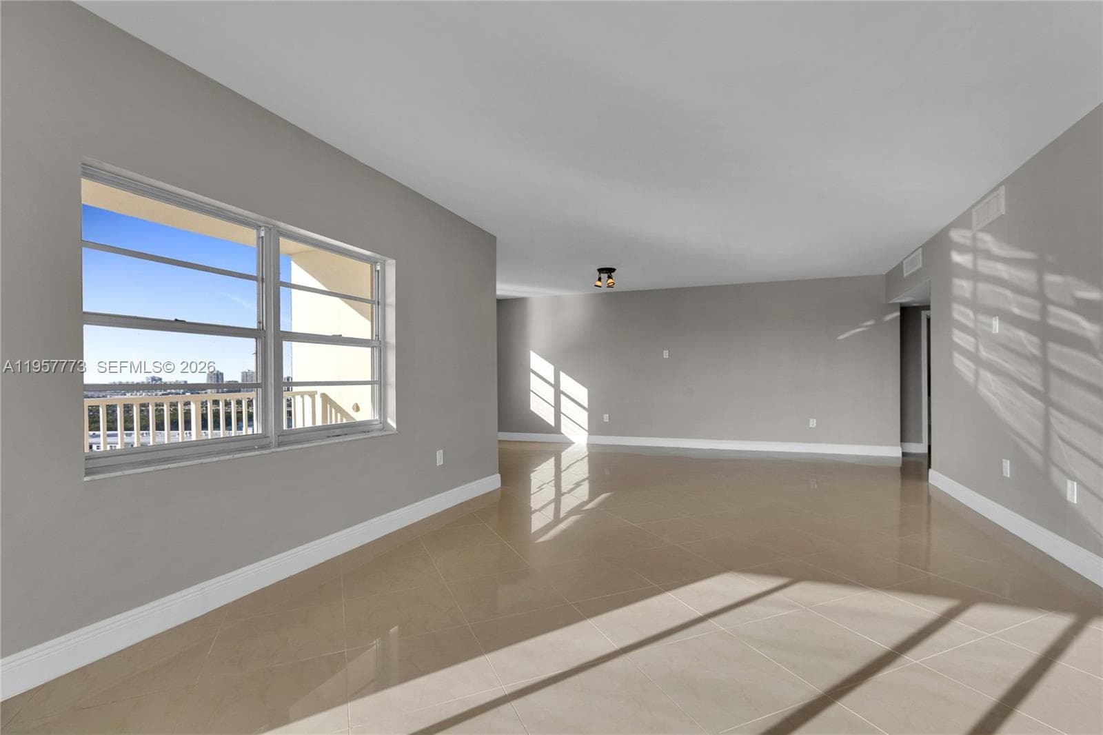 300 Bayview Dr # 06, Sunny Isles Beach FL 33160 — 22