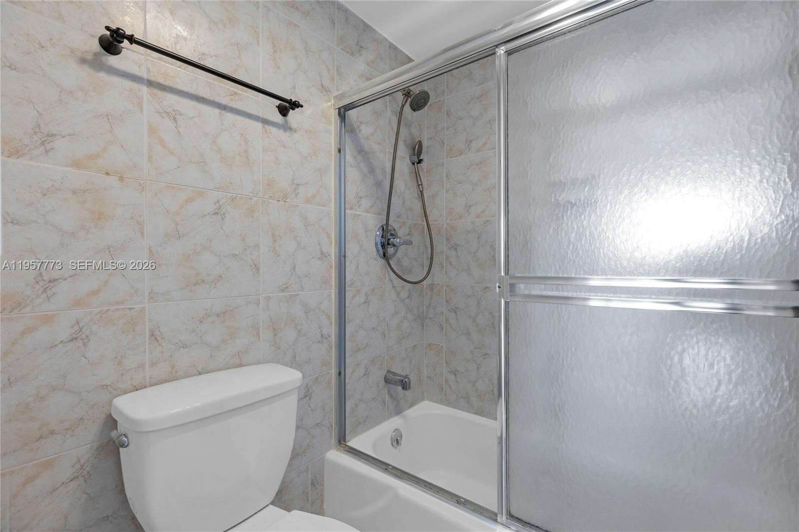 300 Bayview Dr # 06, Sunny Isles Beach FL 33160 — 32