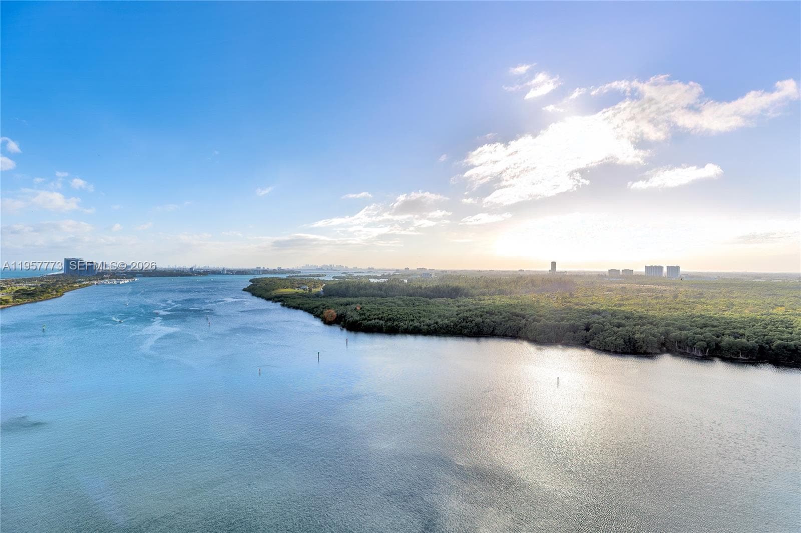 300 Bayview Dr # 06, Sunny Isles Beach FL 33160 — 1