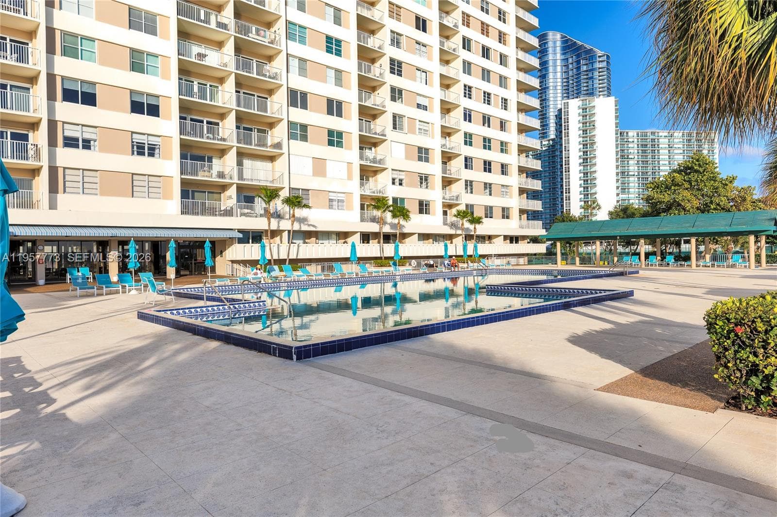 300 Bayview Dr # 06, Sunny Isles Beach FL 33160 — 45