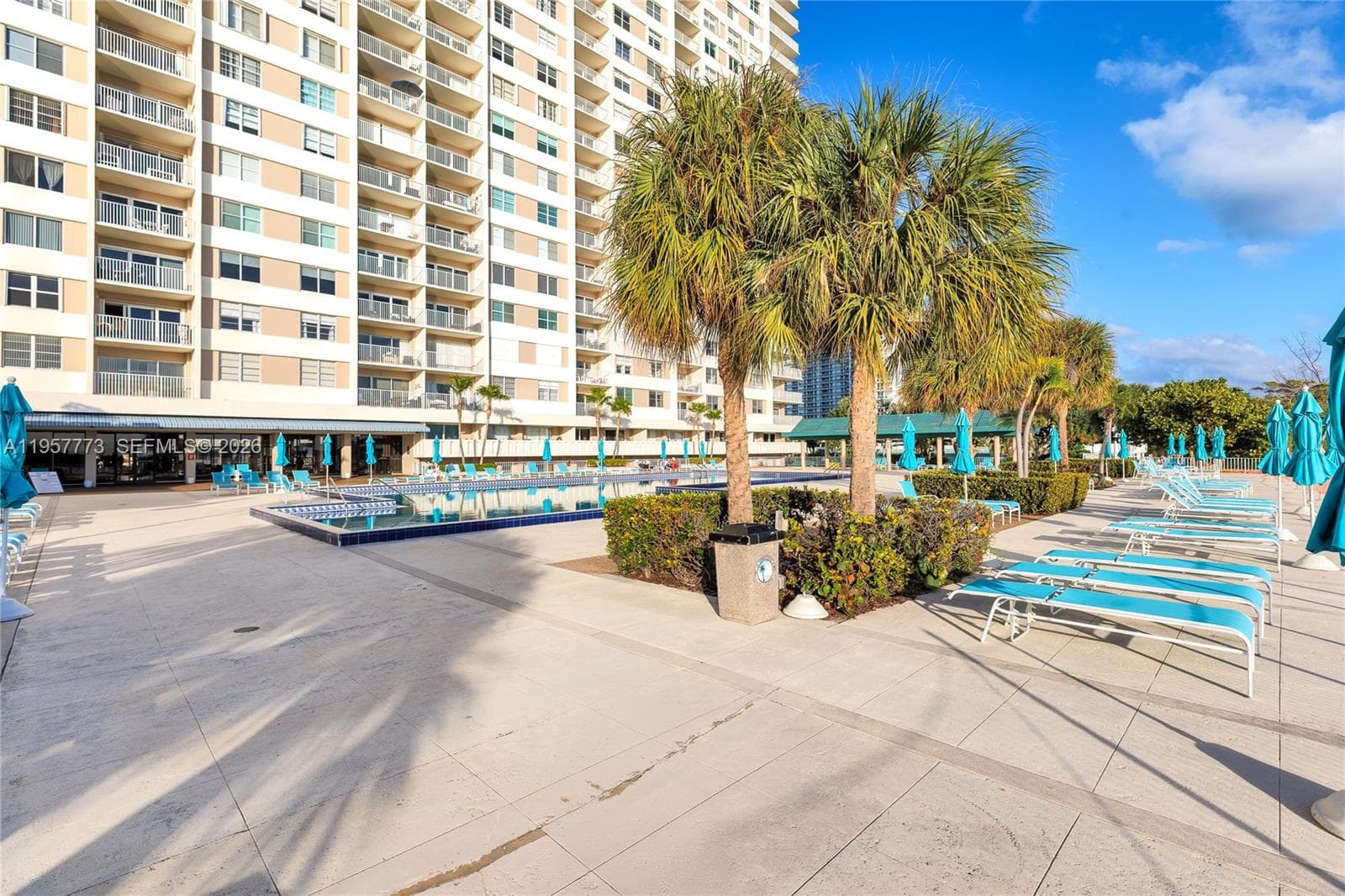 300 Bayview Dr # 06, Sunny Isles Beach FL 33160 — 44