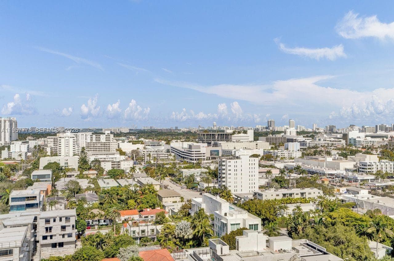1330 West Ave # 1811, Miami Beach FL 33139 — 17