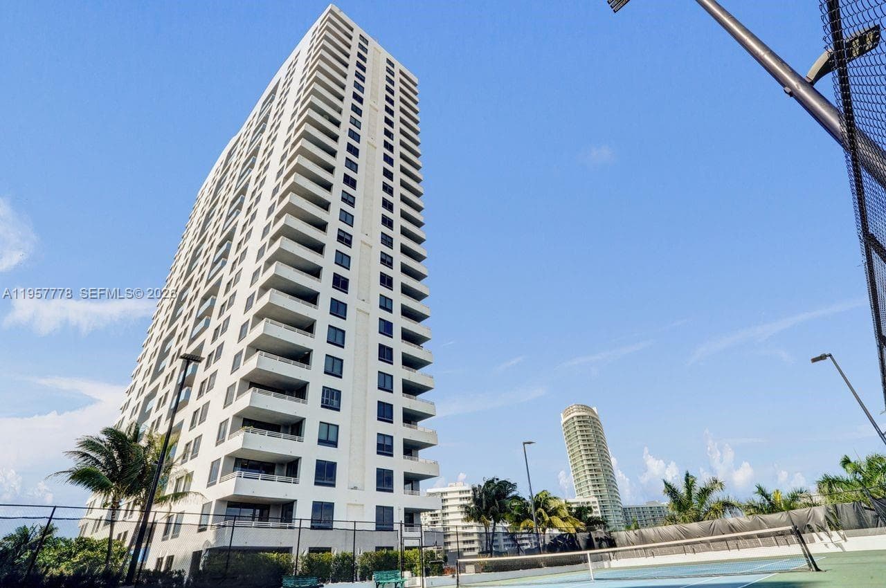1330 West Ave # 1811, Miami Beach FL 33139 — 63