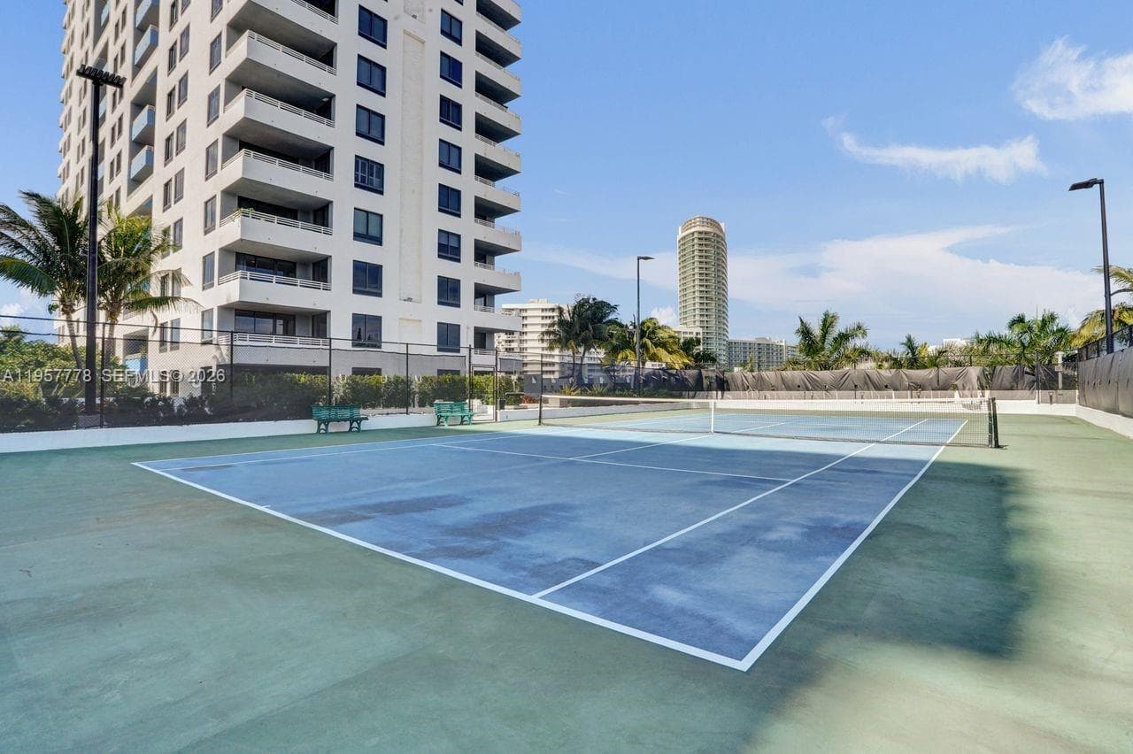 1330 West Ave # 1811, Miami Beach FL 33139 — 65