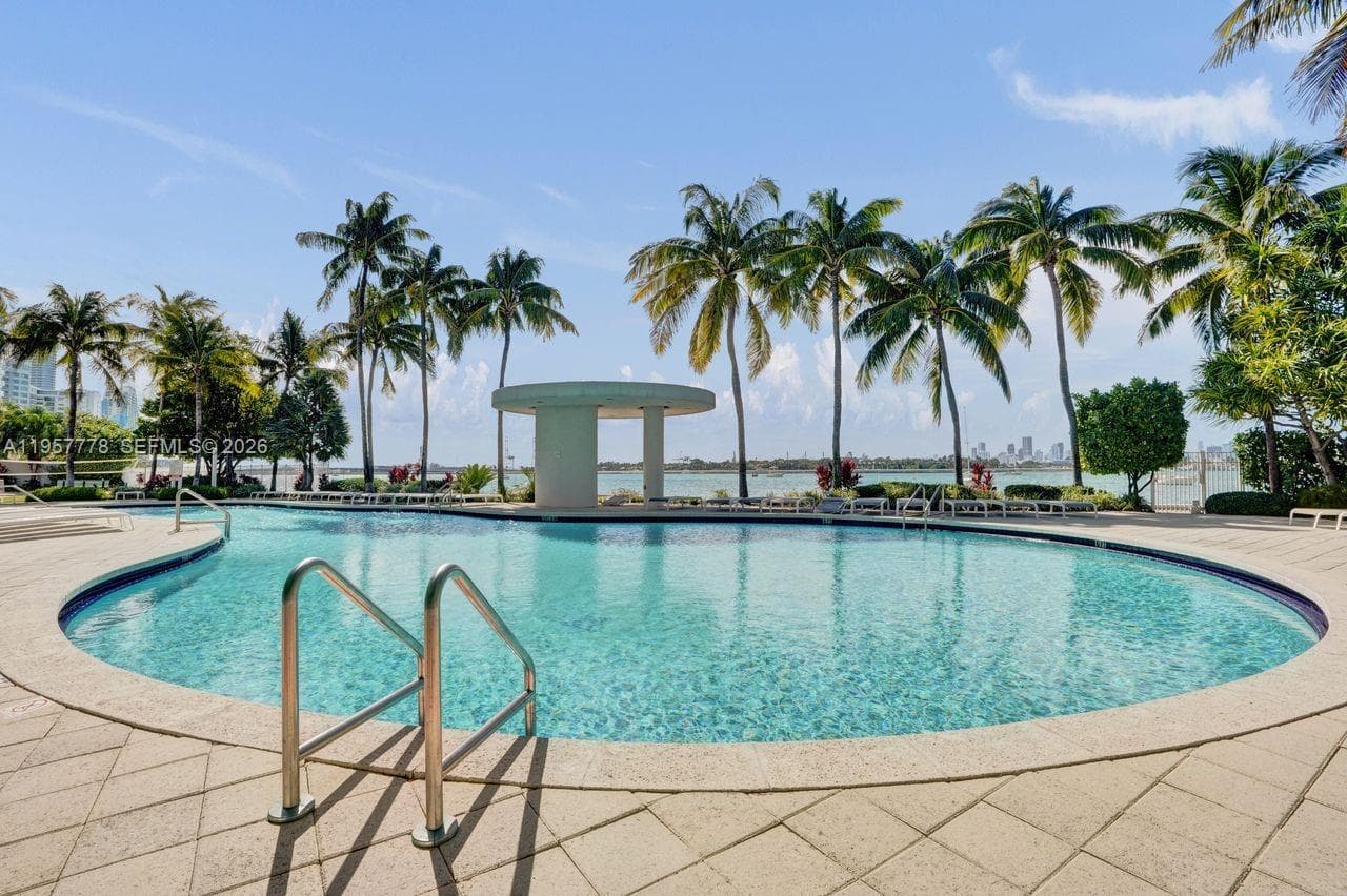 1330 West Ave # 1811, Miami Beach FL 33139 — 41