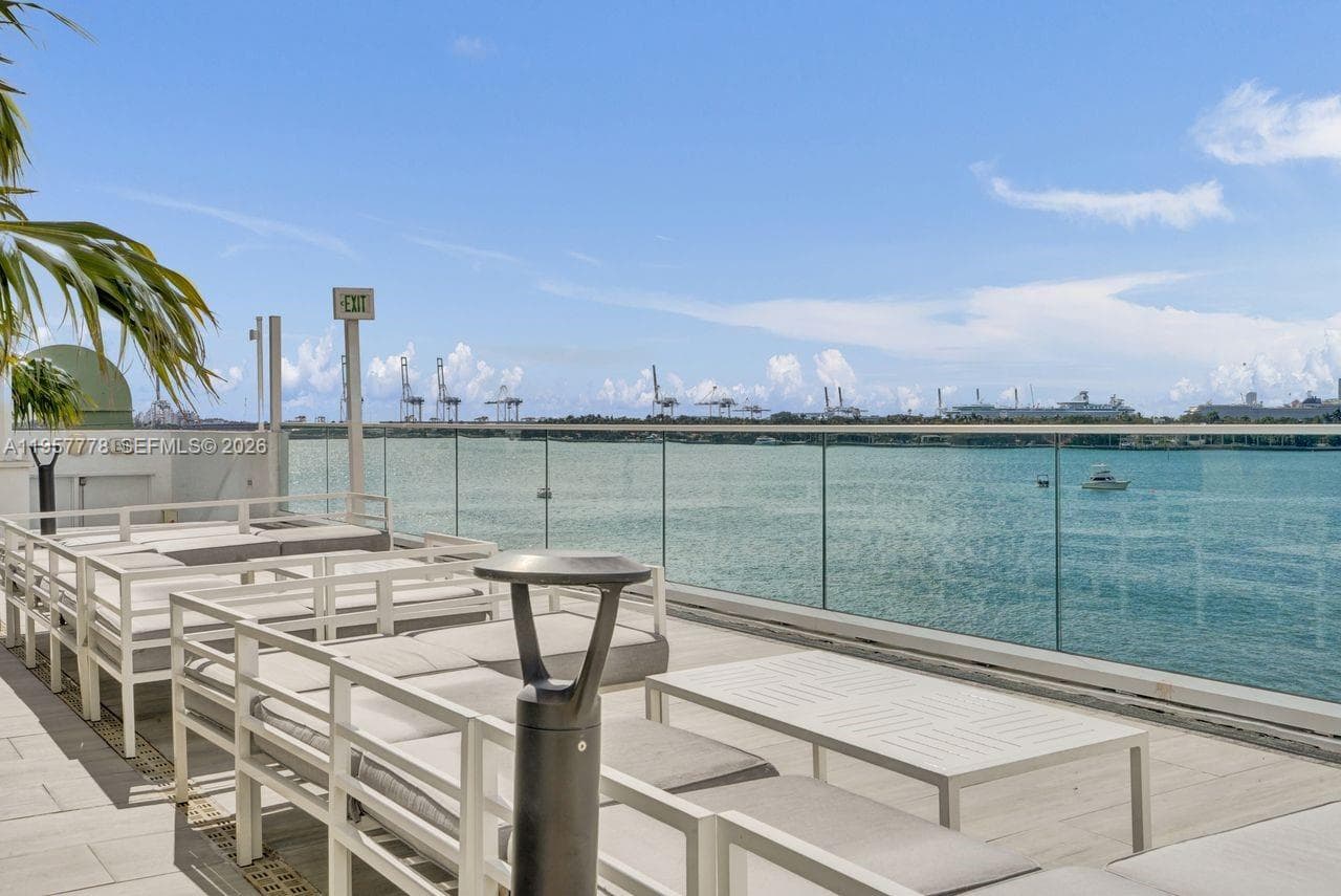 1330 West Ave # 1811, Miami Beach FL 33139 — 59
