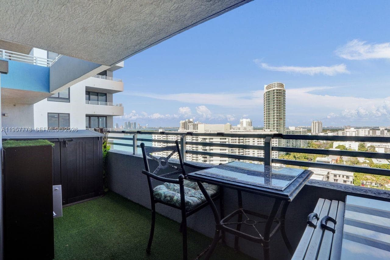 1330 West Ave # 1811, Miami Beach FL 33139 — 4
