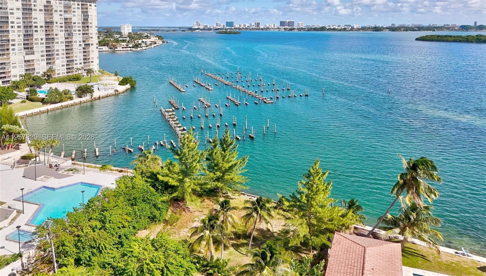 11113 Biscayne Blvd, Miami FL 33181 — 22