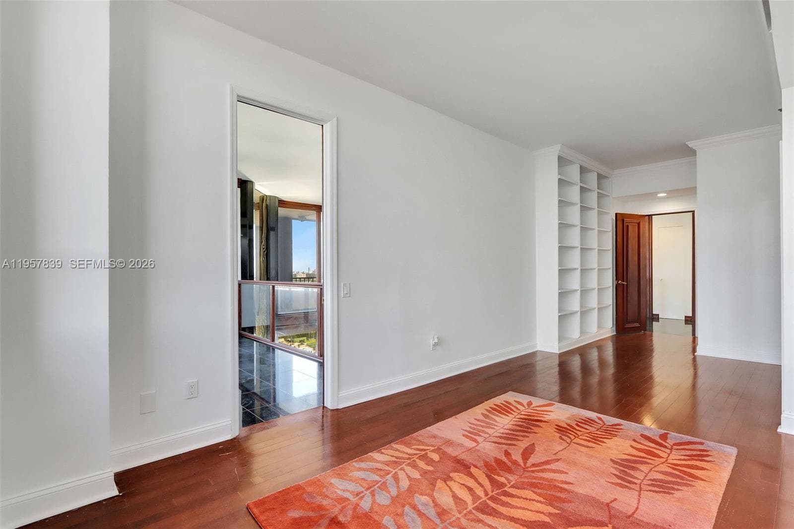11113 Biscayne Blvd, Miami FL 33181 — 31