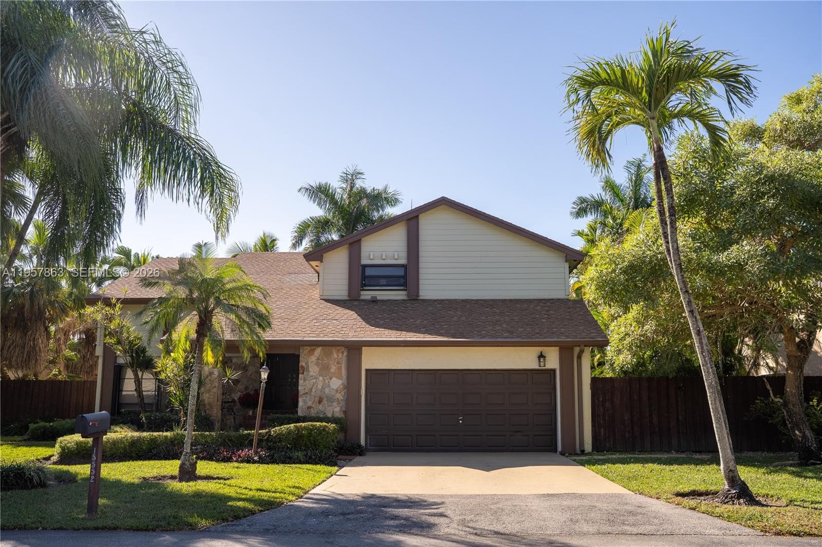 15552 SW 48th St, Miami FL 33185 — 1