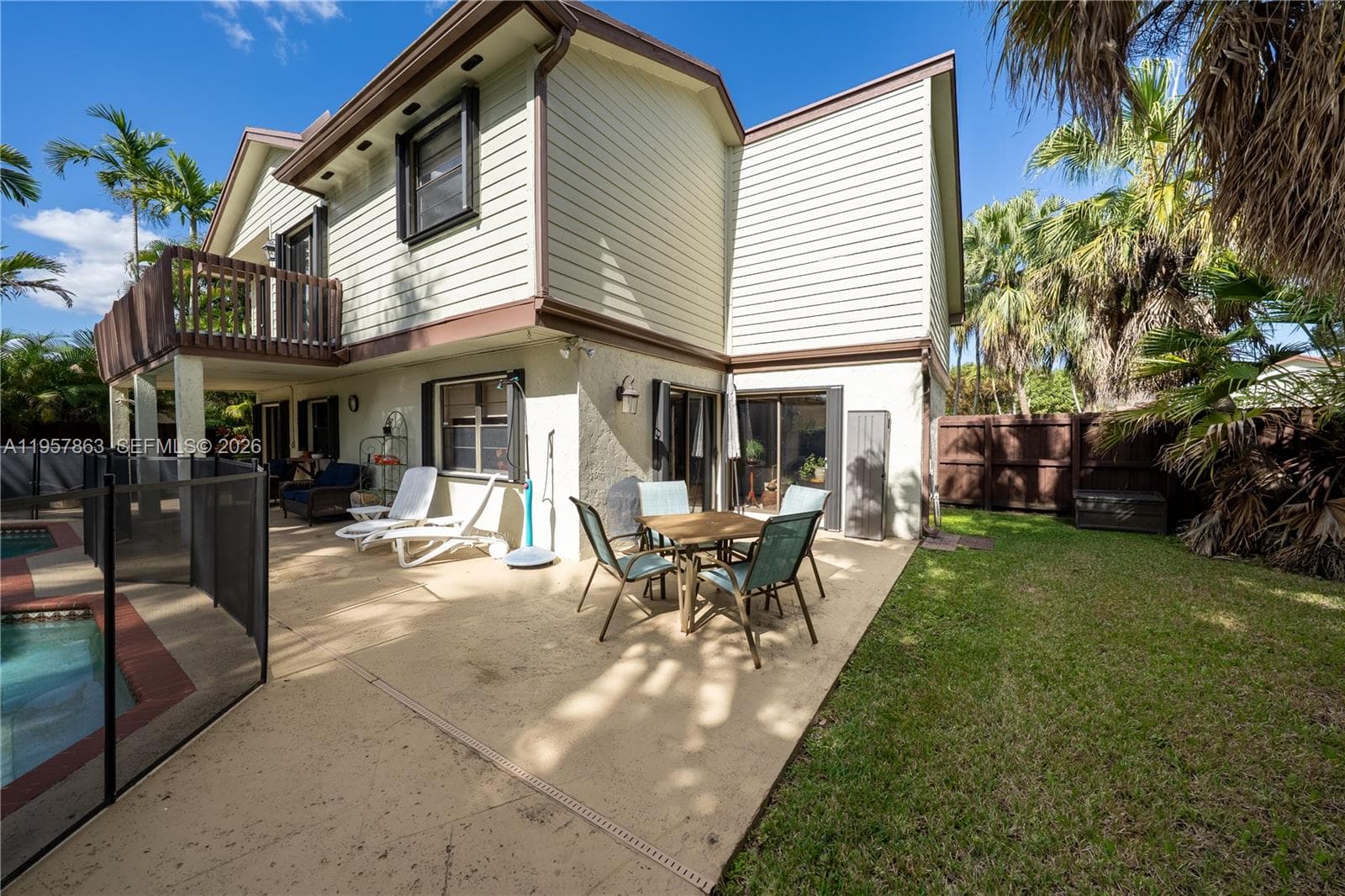15552 SW 48th St, Miami FL 33185 — 24
