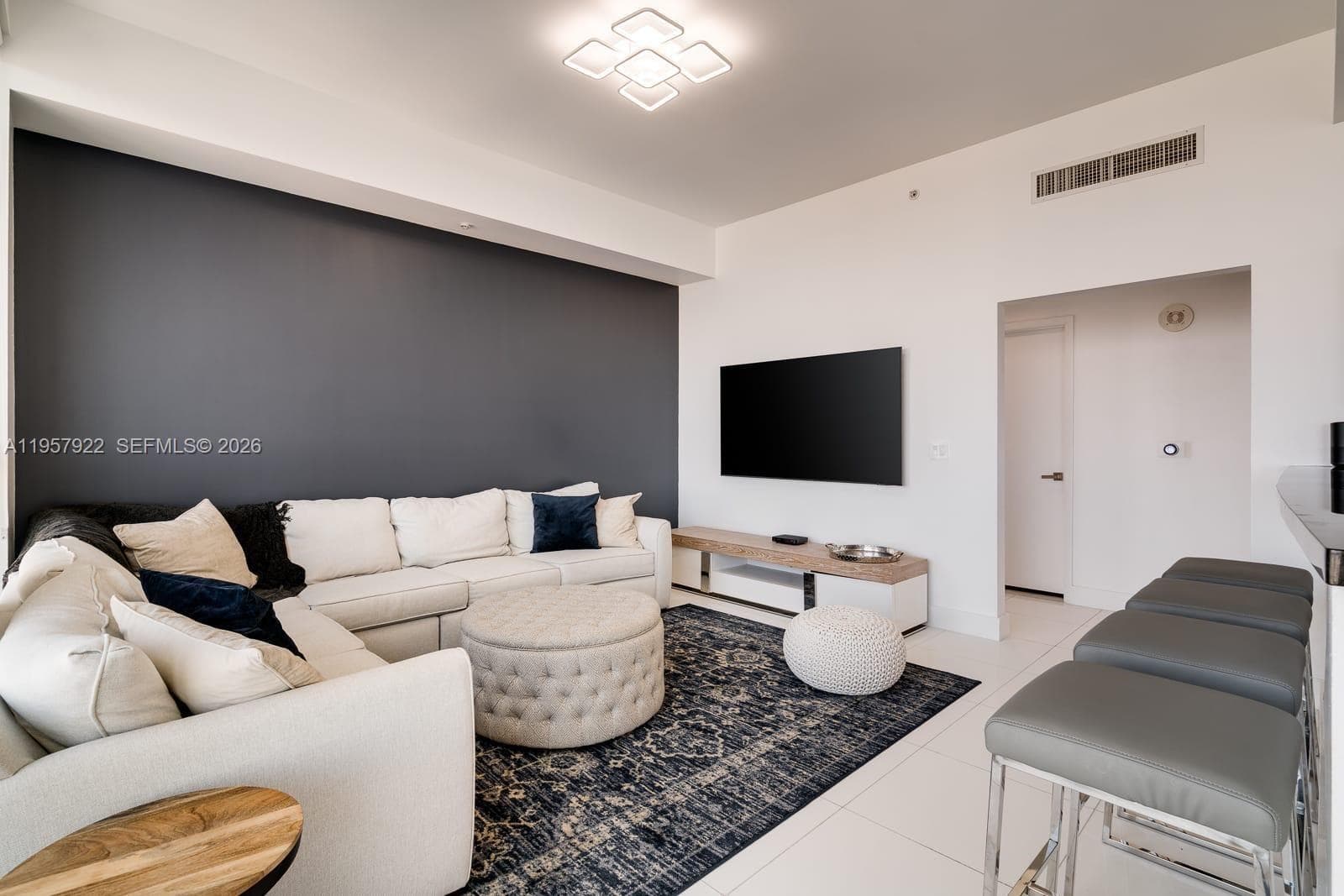 253 NE 2nd St # 4904, Miami FL 33132 — 13